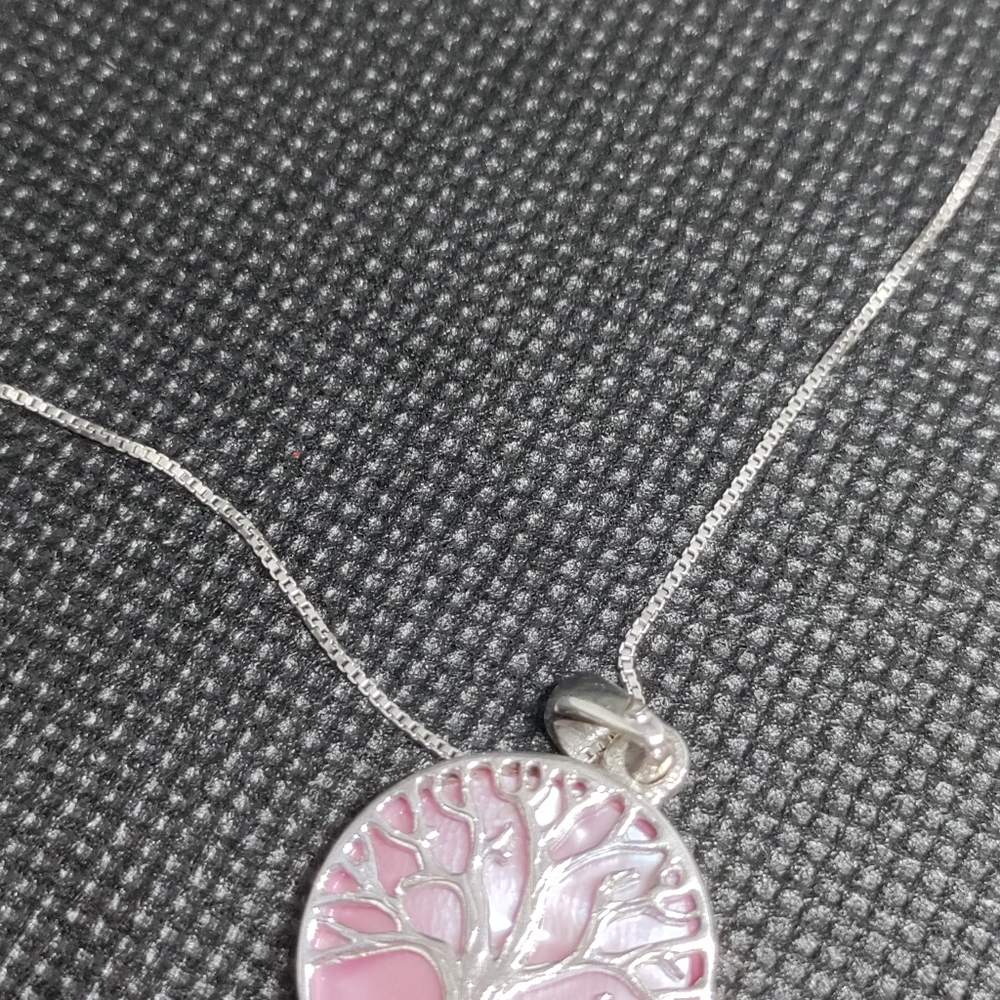 Sliver tree necklace - Picture 5 of 5
